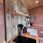 Mountain View Shepherds Hut *