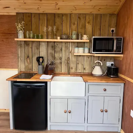 Campsite Mountain View Shepherds Hut