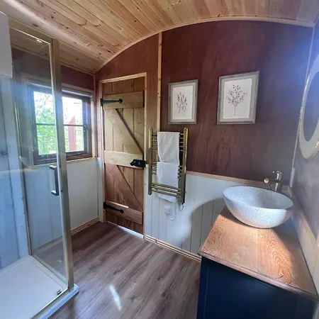Campsite Mountain View Shepherds Hut